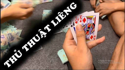 Biết cách chia bài liêng bịp để tránh bị mất tiền oan